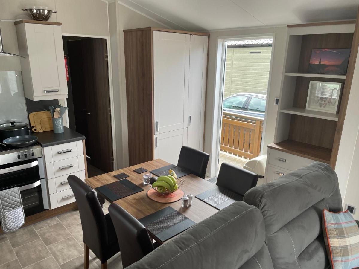 Beautiful 2 Bedroom Lodge With Stunning Views Blair Atholl Exterior foto